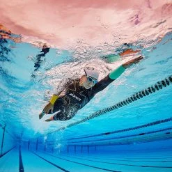 Zone 3 Zone3 - Women's Limited Edition Aspire Wetsuit -mytriathlon shop Zone3 Wetsuit Aspire Limited Edition Womens Lifestyle 01 11430.1639478355