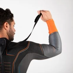 Zone 3 Zone3 - Vanquish Wetsuit - Men's -mytriathlon shop Zone3 Wetsuits Vanquish Mens Close Up 09 54377.1674657933